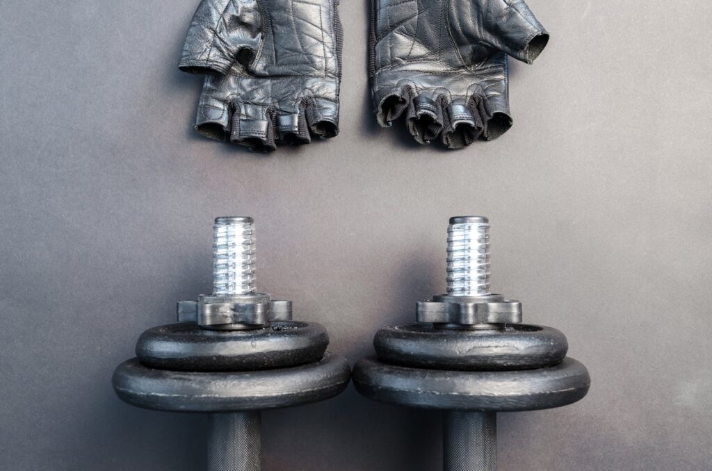 weightlifting gloves for person looking to gain confidence in the gym to meet goals